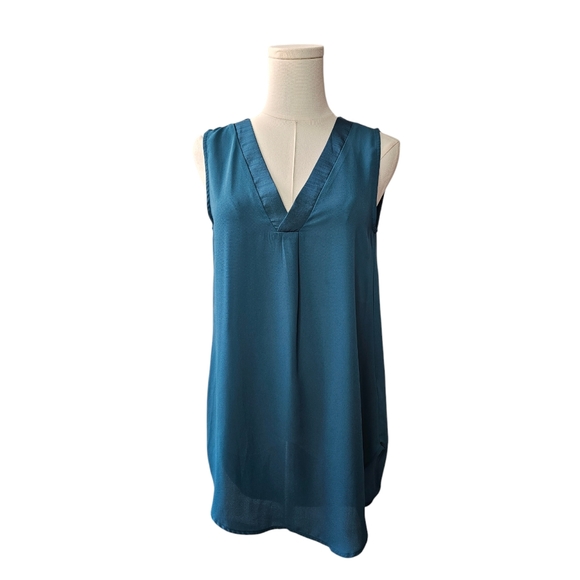 H&M - Dark Teal V-Neck High Low Top - Picture 2 of 5